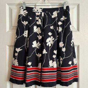 Brooks Brothers Pleated Skirt / Navy, White and Red / Size 2